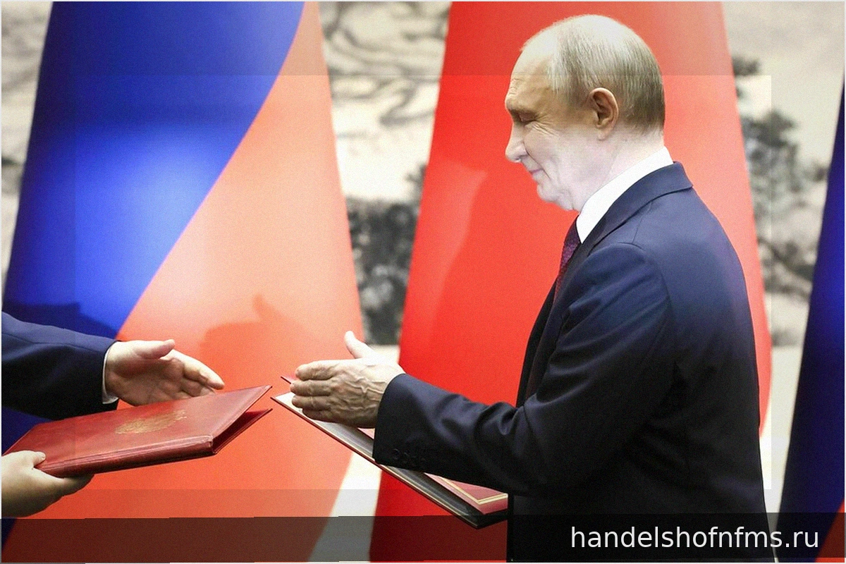 Визит Путина в Китай: Проситель на пути к вассалитету?